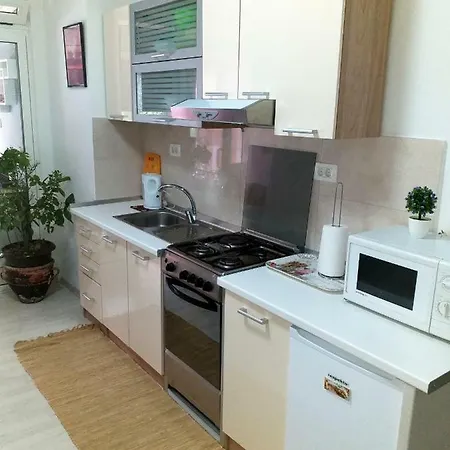 Apartment Apartman Mariza *